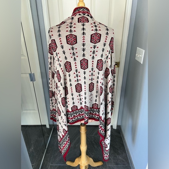 H&M Aztec Southwest Tribal Print Cardigan Sweater - Picture 4 of 7